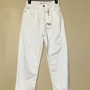 NWT ZARA white ripped jeans
